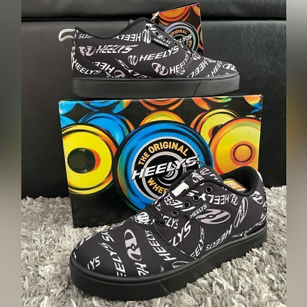 NIB Heelys® Pro 20 Prints Skate Shoes